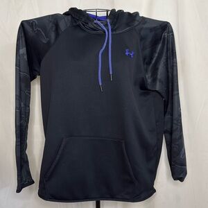 Under Armour hoodie. Medium